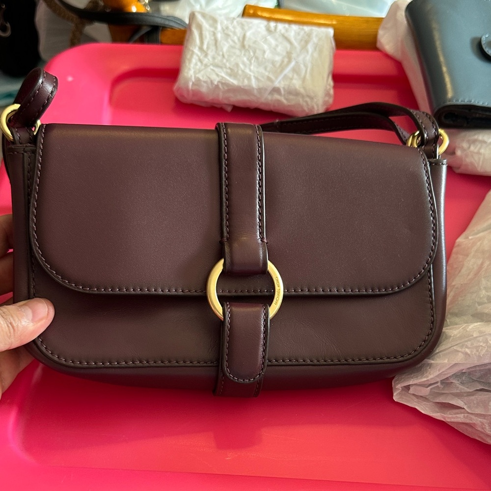 NWOT Michael Kors Elegant Maroon Leather crossbody wallet